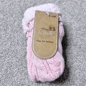 NWT pink faux fur knit booties size 6-12 months